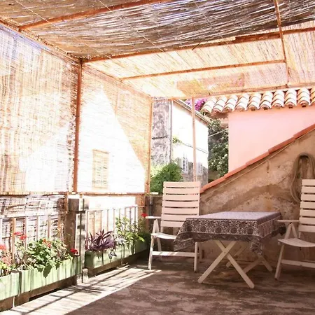 1-bdrm With Terrace In The Old Town Apartment